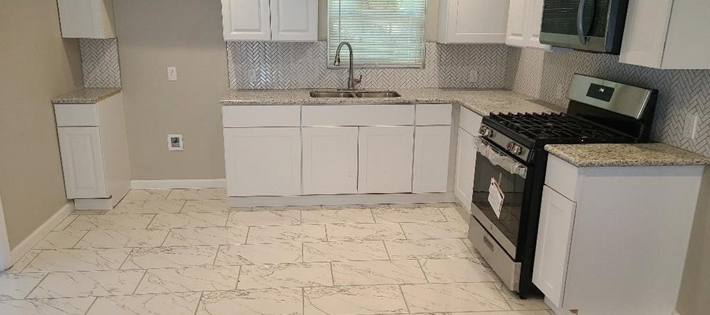 5807 Southmont St, Houston TX  77033-1621 exterior