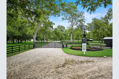 32919 Southern Manors Drive, Fulshear, TX 77441 - Photo 6