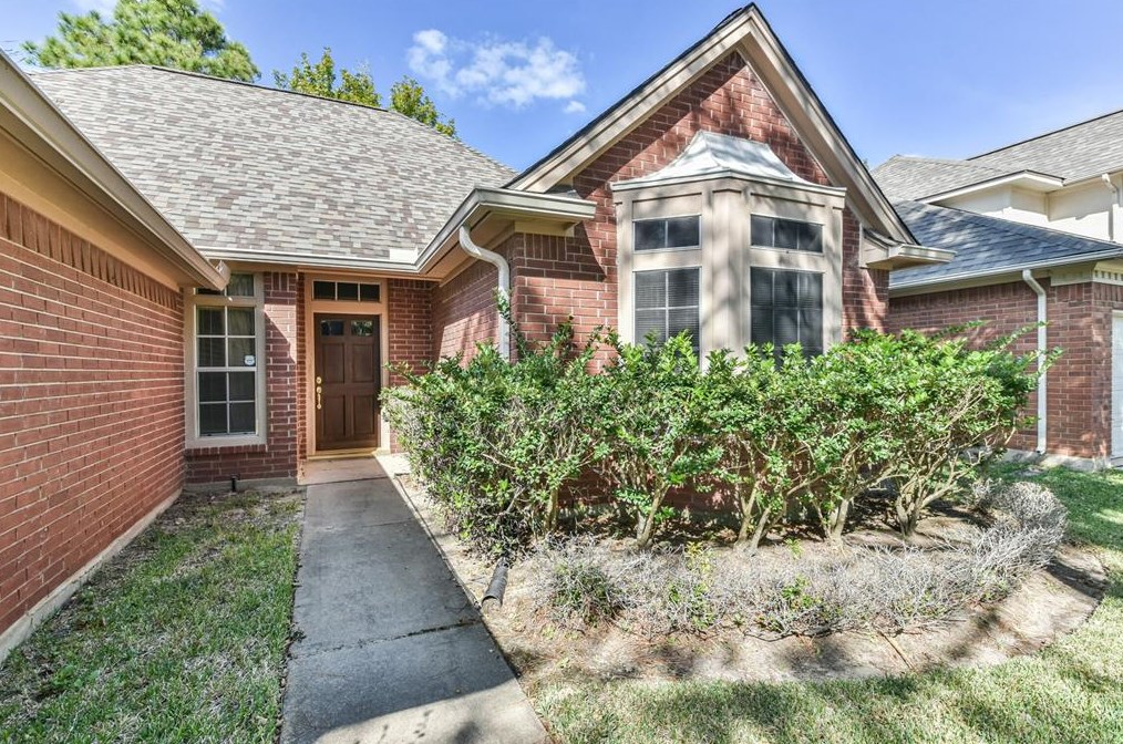 20318 Vaulted Chestnut Ln, Cypress TX  77433-5606 exterior