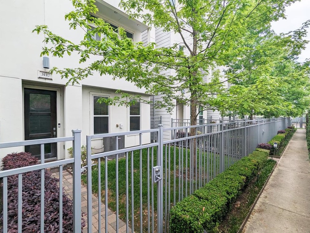 3117 Leeland St, Houston, TX 77003