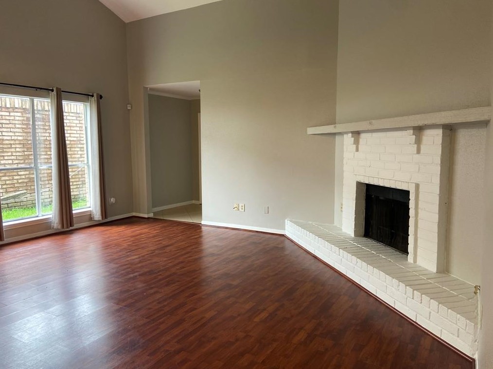 8605 Dairy View Ln, Houston, TX 77072