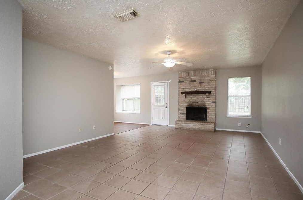 4550 Chestergate Dr, Spring, TX 77373