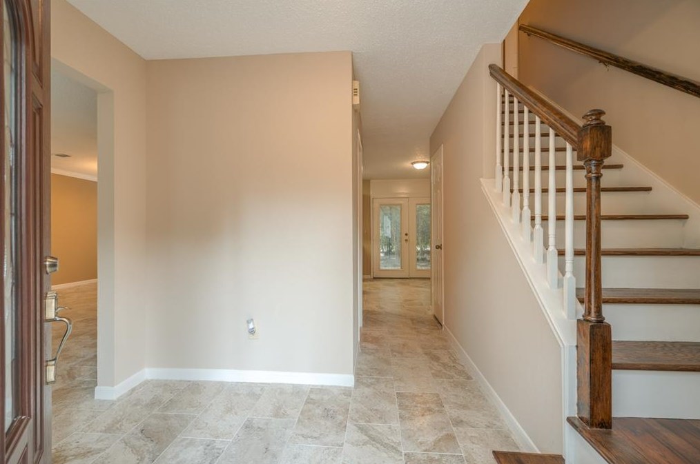11 Robin Run Dr, Spring TX  77381-4332 exterior