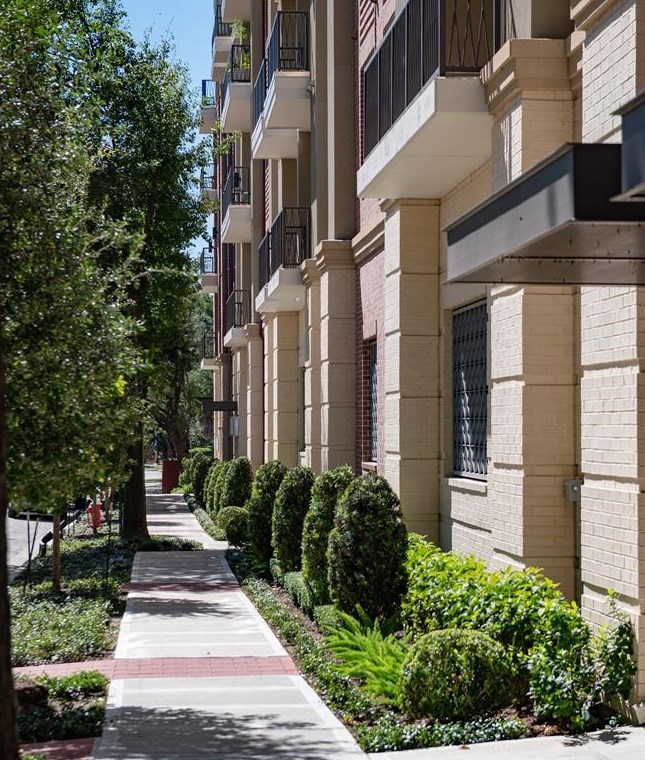 160 Birdsall St #2309, Houston, TX 77007