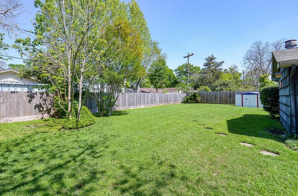 7150 Carvel Ln, Houston TX  77072-3034 exterior