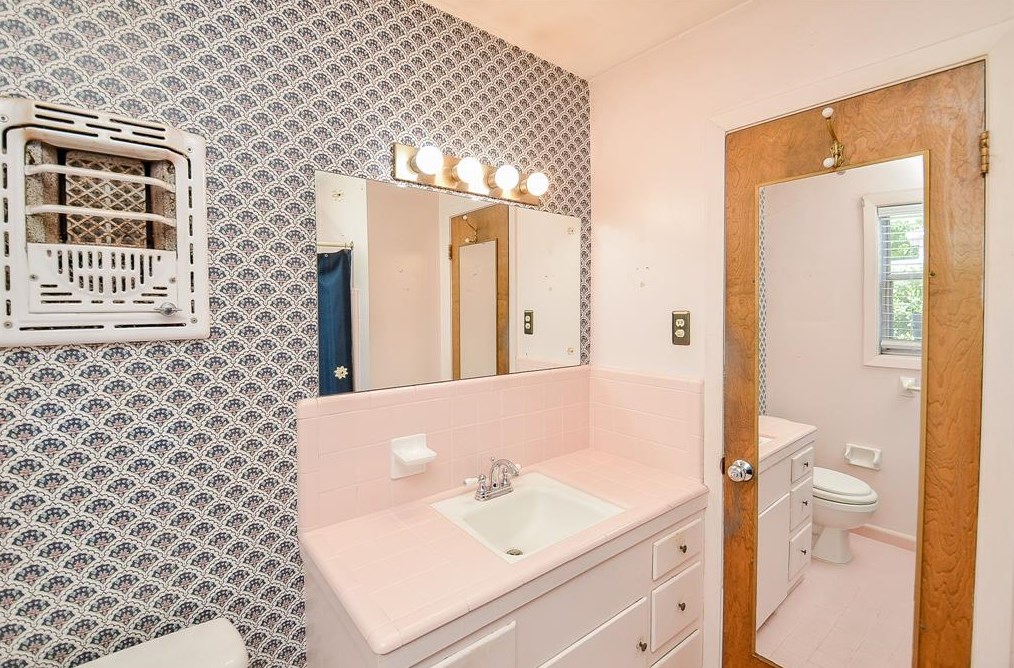 7150 Carvel Ln, Houston TX  77072-3034 exterior