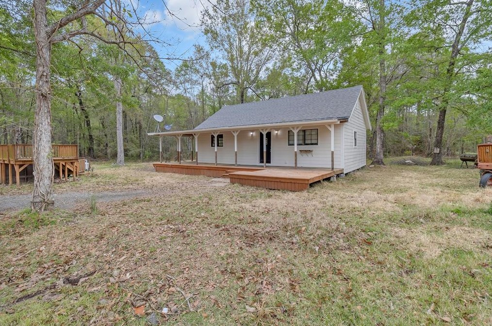 7436 Wade Rd, Orange, TX 77632