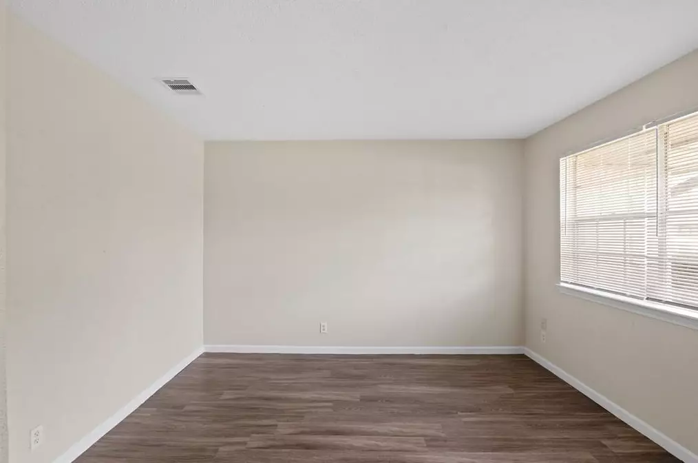 10126 Whitebrook Dr, Houston TX  77038-2314 exterior