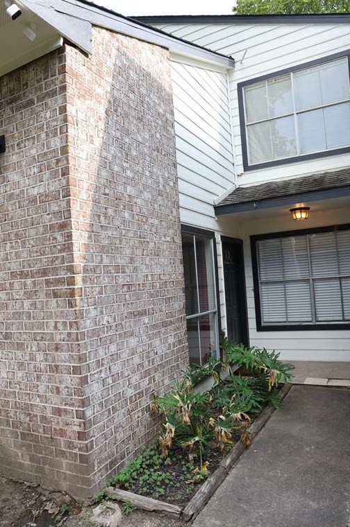 1502 Early Ln, Houston, TX 77055