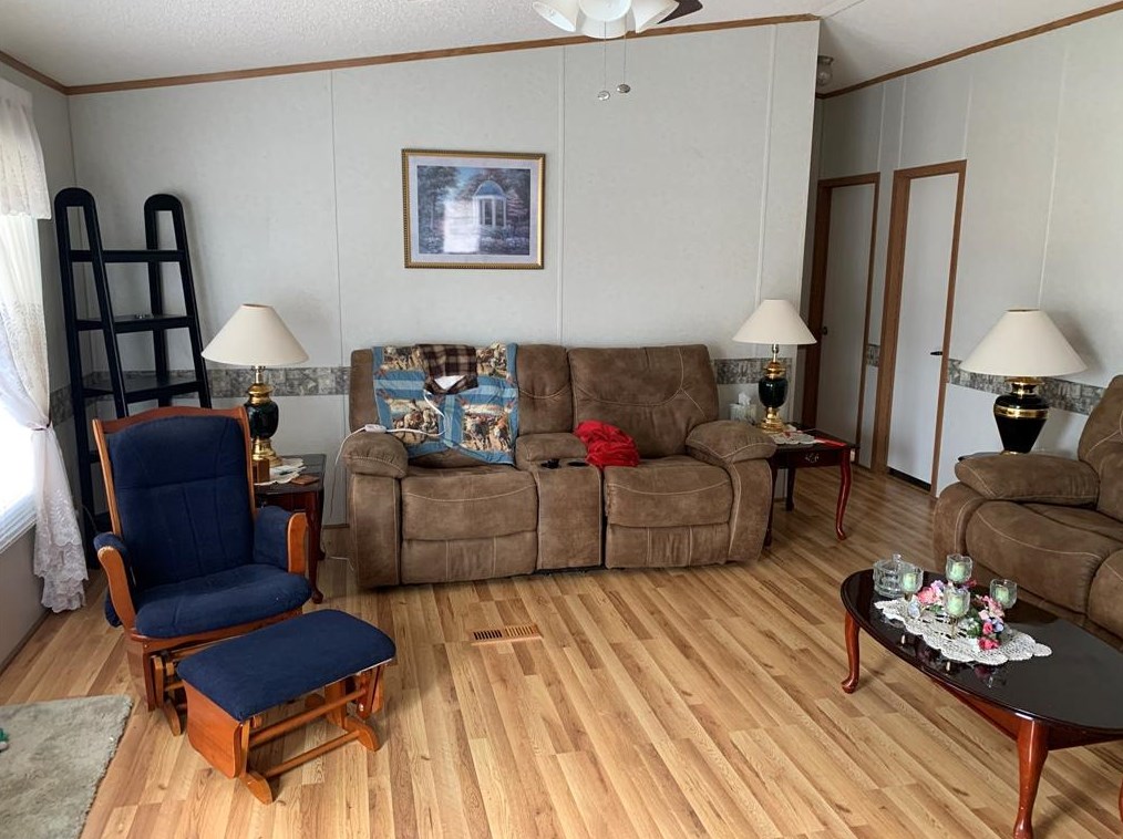 215 Read Oak, Onalaska, TX 77360-5118