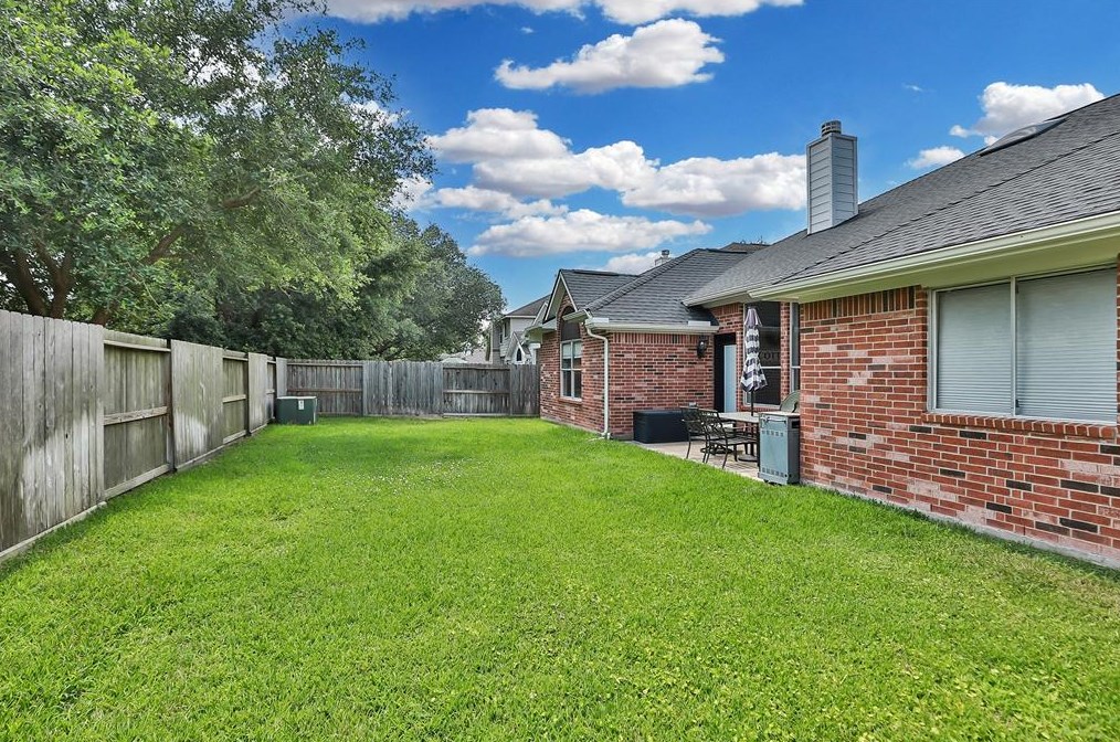 17211 Firecreek Rdg Dr, Houston TX  77095-7126 exterior