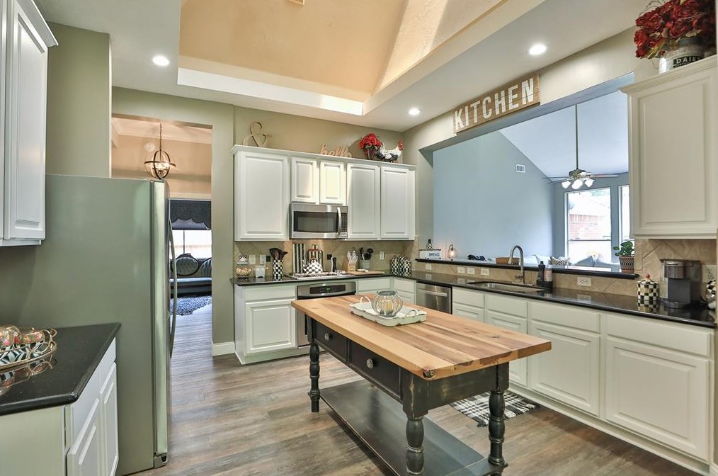 17211 Firecreek Rdg Dr, Houston TX  77095-7126 exterior