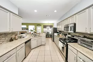 922 N Sky Dr, Houston, TX 77073 - Photo 8