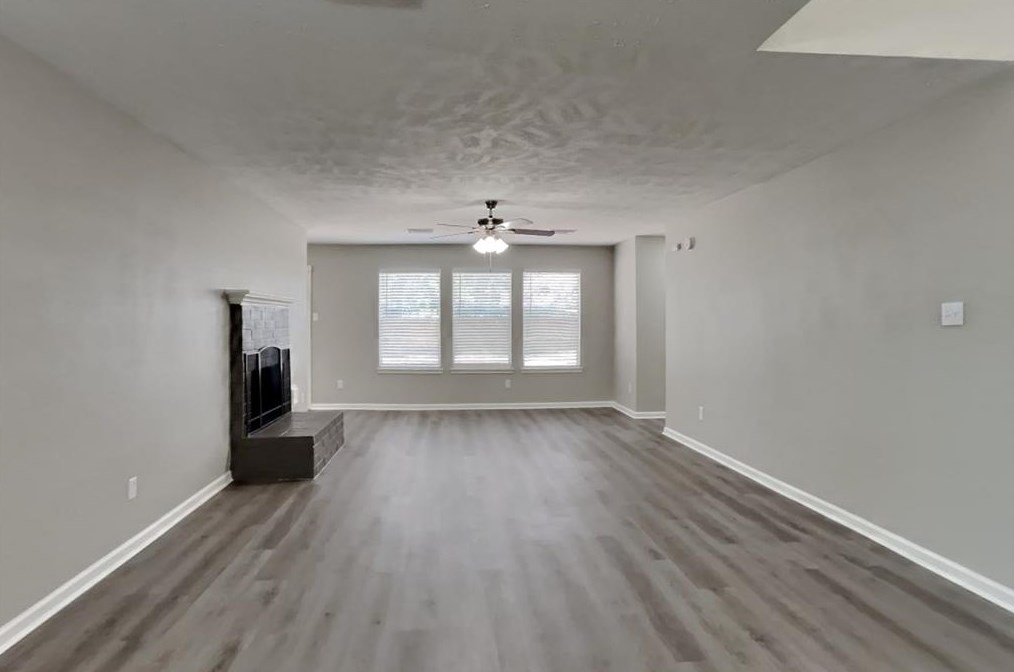 7011 Woodland Oaks, Magnolia, TX 77354