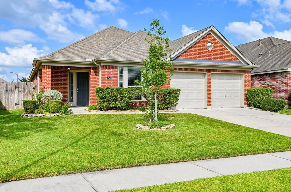 13418 Barons Lake Ln, Cypress, TX 77429