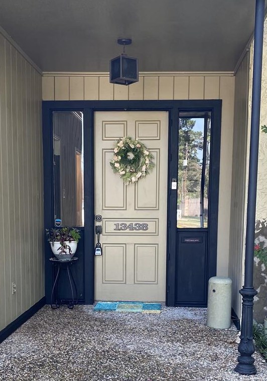 13438 Jones Rd, Houston, TX 77070-3918