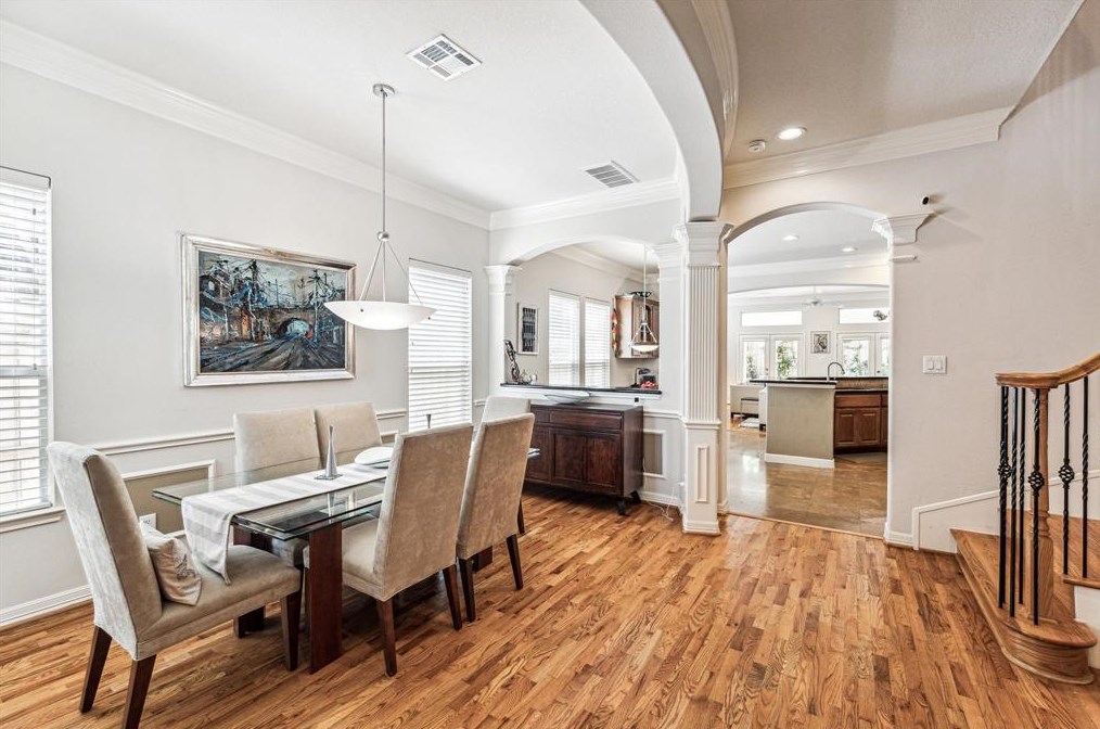 5405 Rose St, Houston, TX 77007-5165