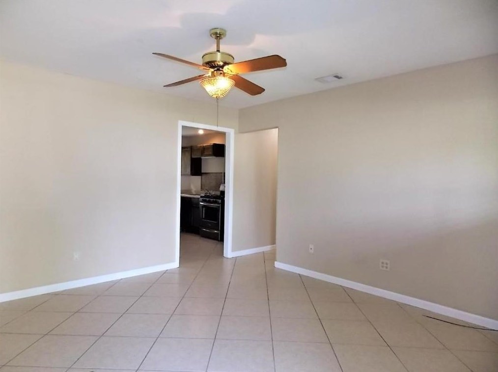165 Smelker St, Beaumont, TX 77707
