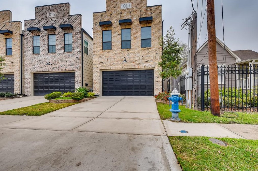 1013 23rd St, Houston, TX 77009-2405