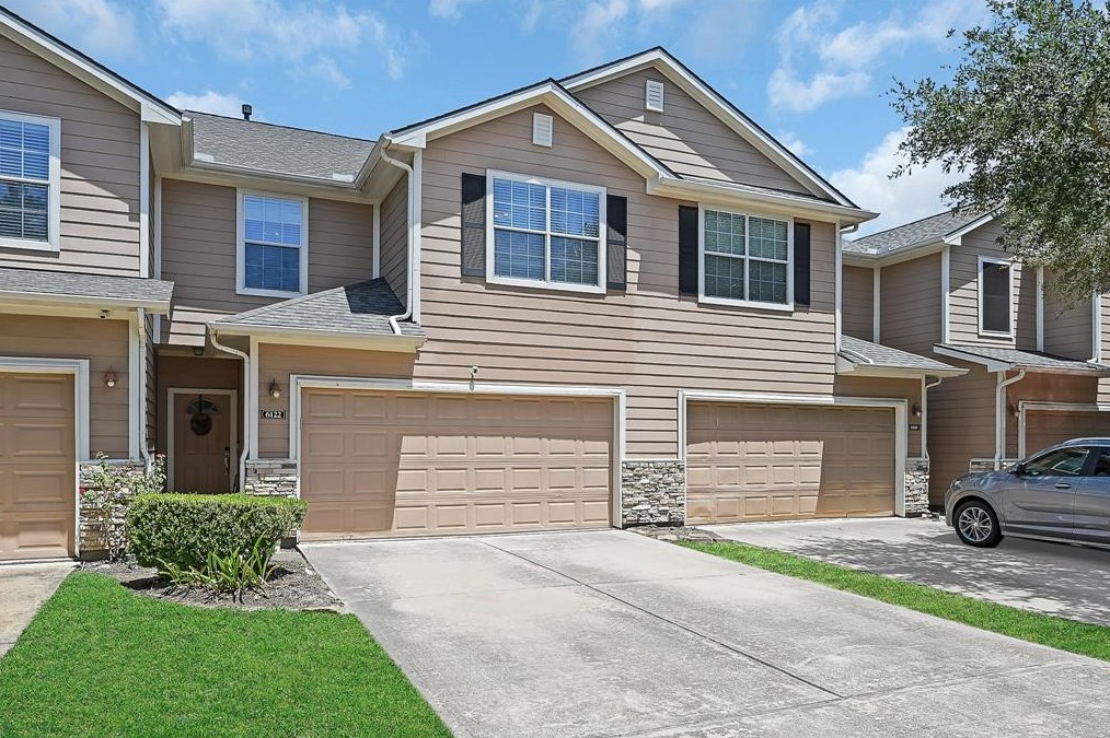 6122 Yorktown Meadow Ln, Houston, TX 77084-6820