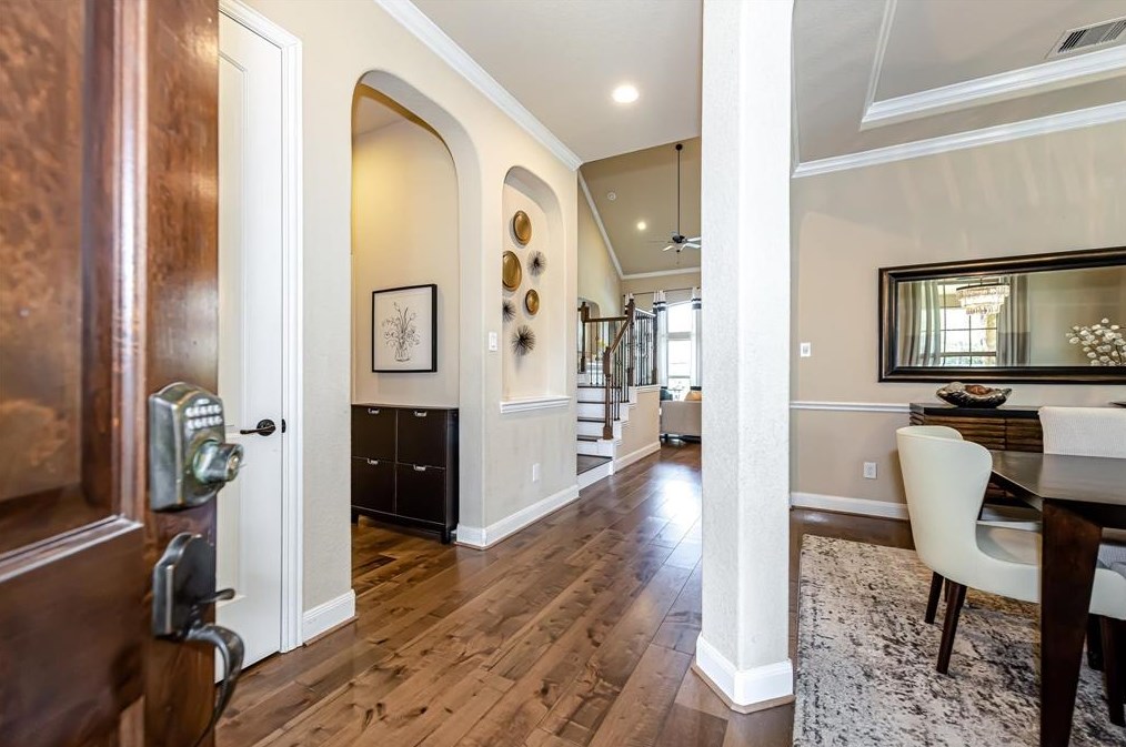 6 Camplight Ct, Spring, TX 77389-5093