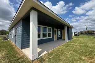 837 Swallow Dr, Palacios, TX 77465 - Photo 6