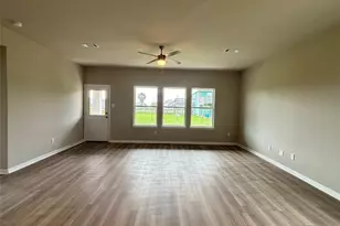 837 Swallow Dr, Palacios, TX 77465 - Photo 12