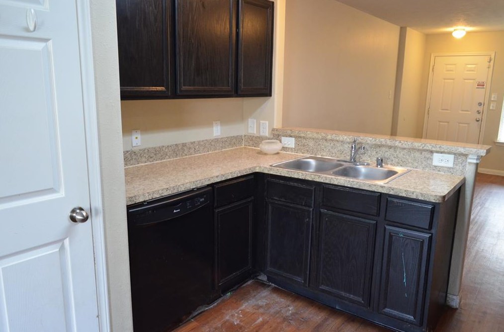 834 Sun Pr Dr, Houston TX  77090-5348 exterior