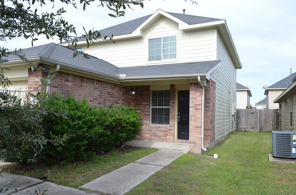 834 Sun Prairie Dr, Houston, TX 77090-5346