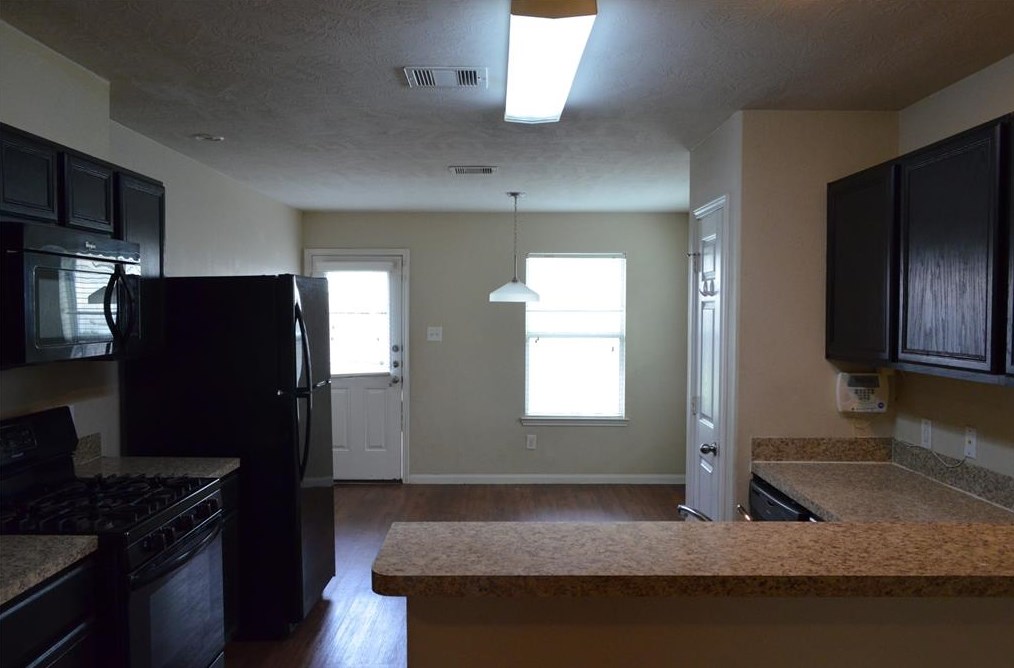 834 Sun Pr Dr, Houston TX  77090-5348 exterior