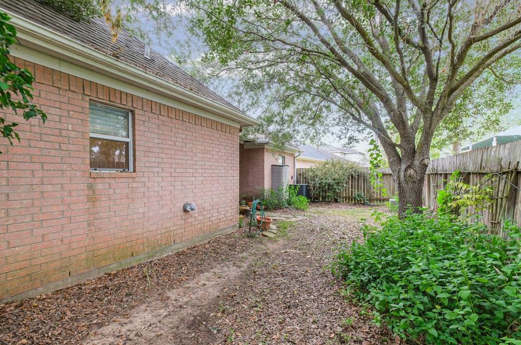 19914 Ivory Ml Ln, Houston TX  77094-3456 exterior