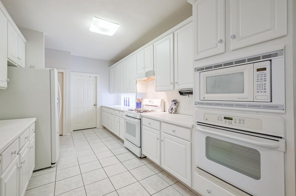 19914 Ivory Ml Ln, Houston TX  77094-3456 exterior