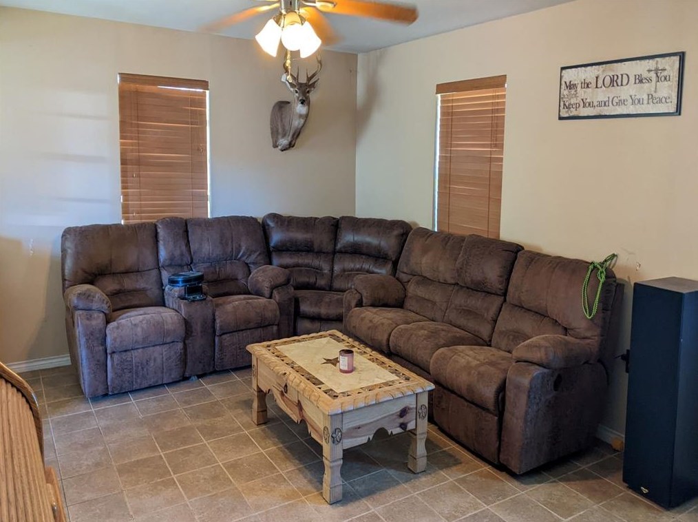 13291 Highway 105, Cleveland TX  77327-8212 exterior