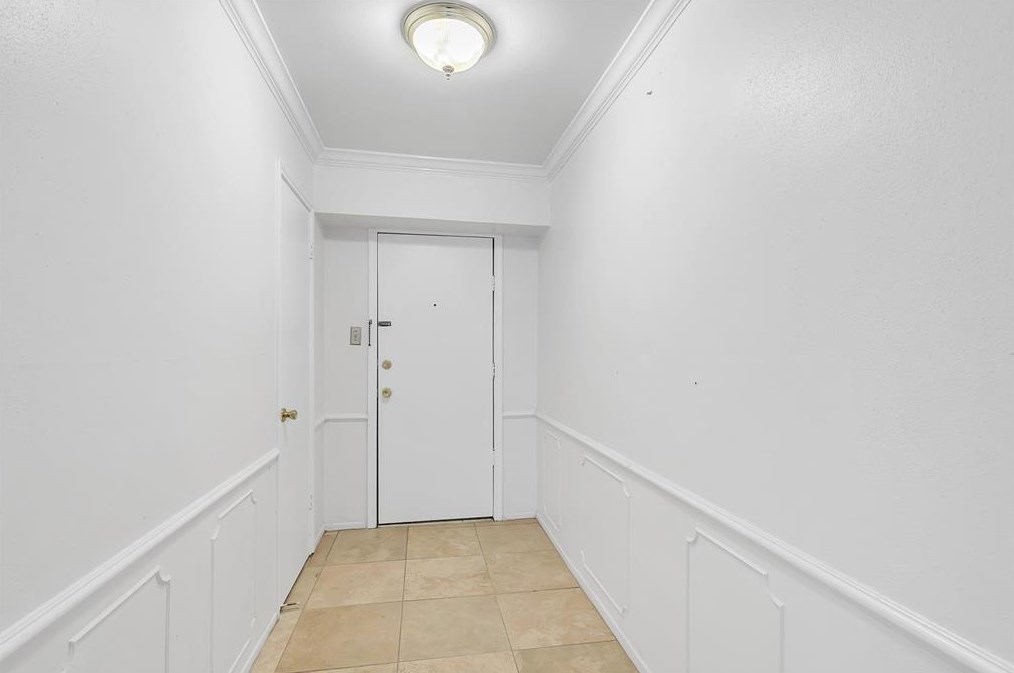 357 N Post Oak Ln #208, Houston, TX 77024