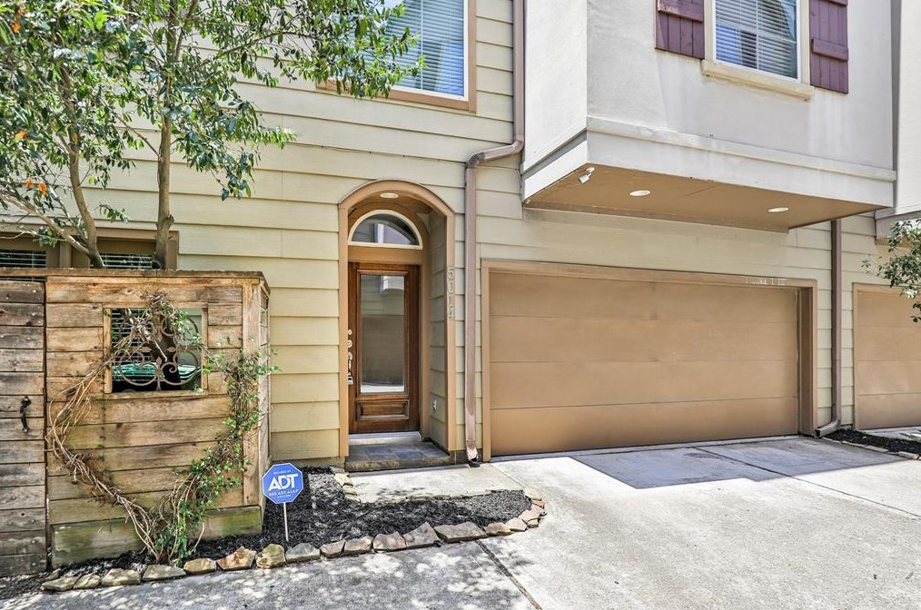 5014 Schuler St, Houston, TX 77007