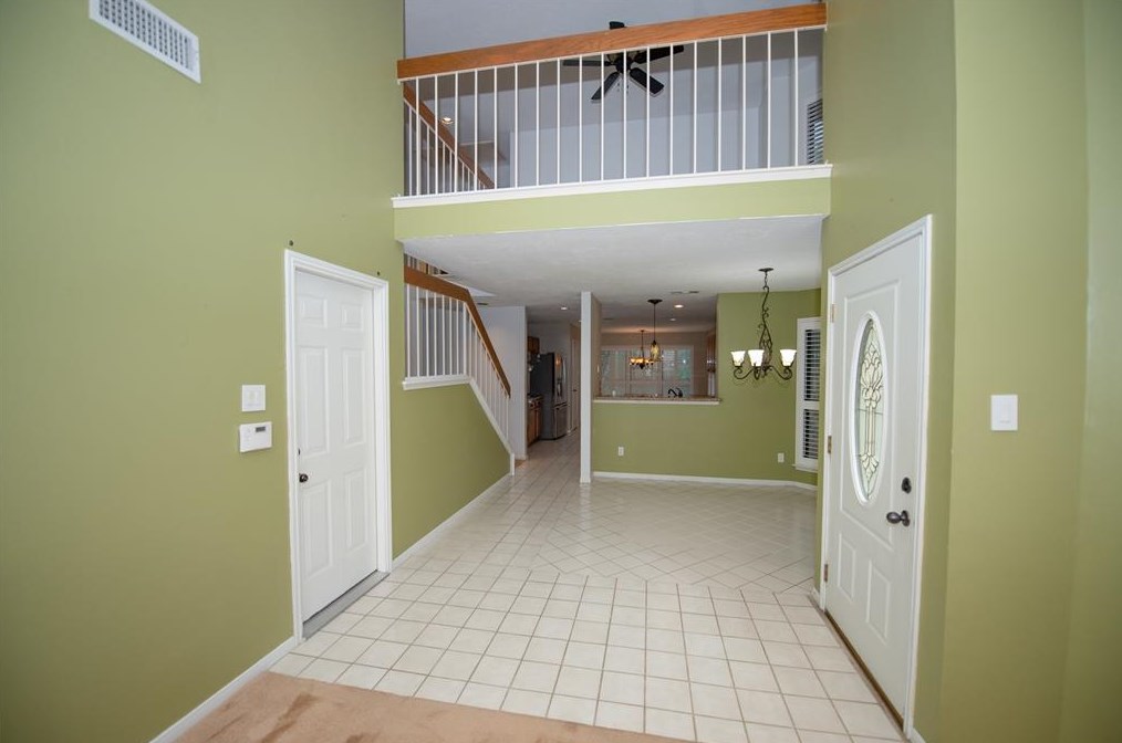 1615 Westbranch Dr, Houston TX  77072-1035 exterior