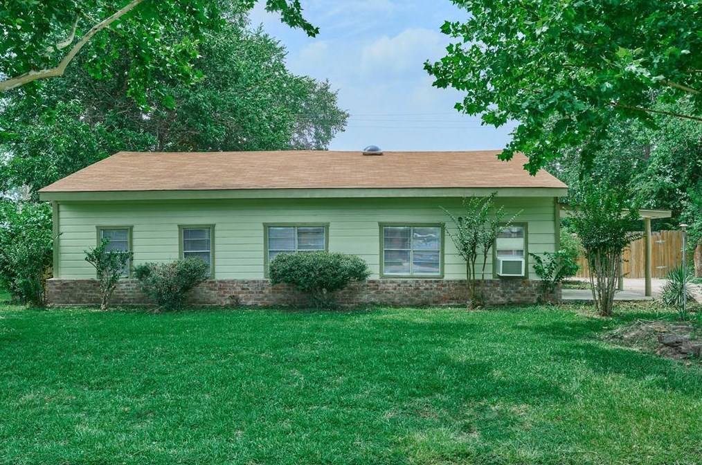 220 Belmont St, Tomball, TX 77375