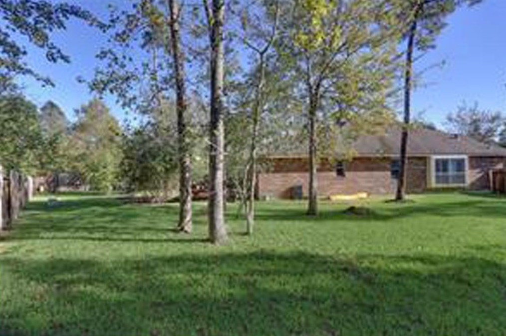 11 Olde Rose Ct, Spring TX 77382-5373 exterior