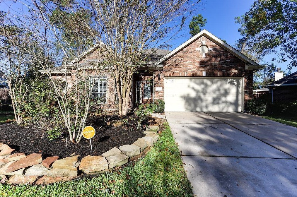 11 Olde Rose Ct, Spring, TX 77382-5373