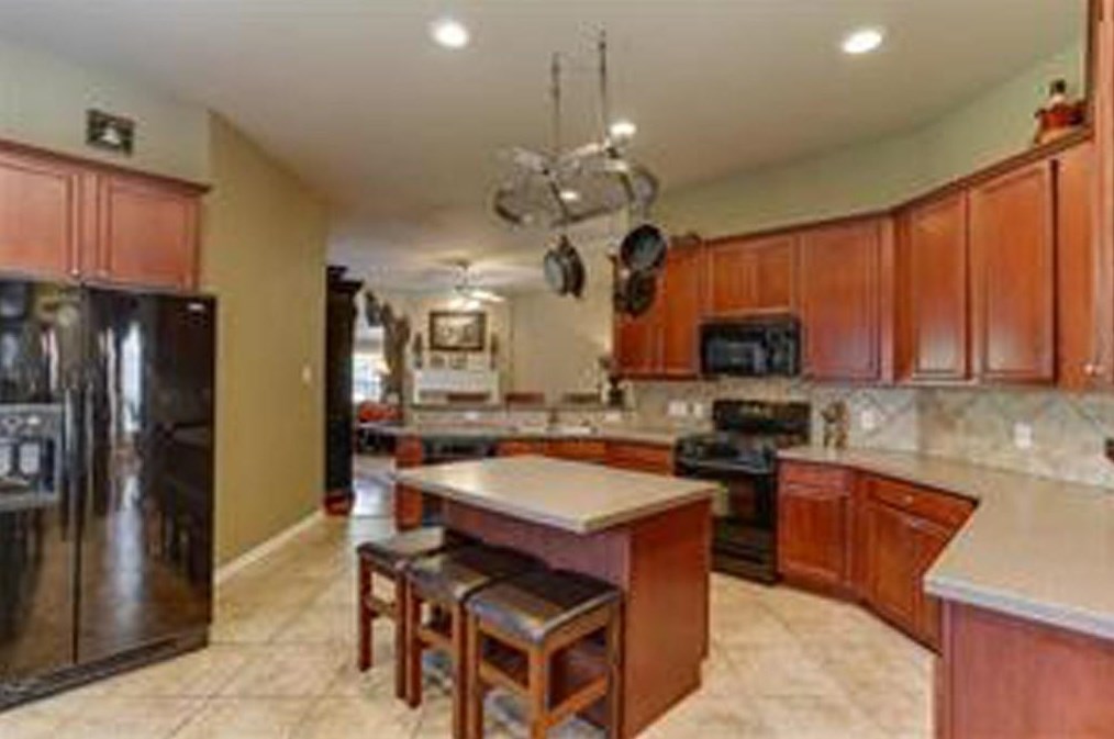 11 Olde Rose Ct, Spring TX 77382-5373 exterior