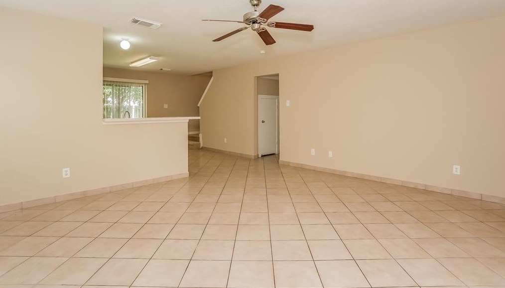 7331 Parkland Manor Dr, Cypress TX  77433-3247 exterior