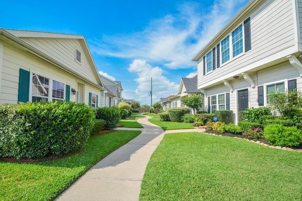 20522 Patriot Park Ln, Katy, TX 77449