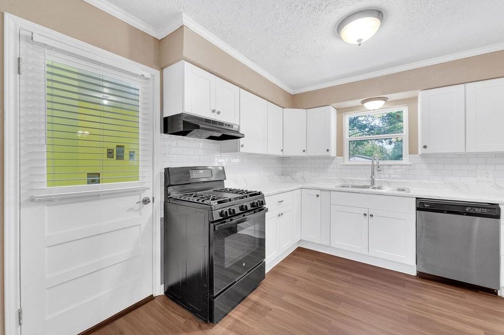 555 Fm 1375 Rd, New Waverly TX 77358-3513 exterior