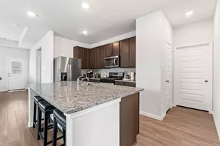 16635 Olivewood Ln, Conroe, TX 77302 - Photo 10