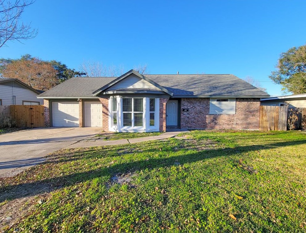 7126 Triola Ln, Houston TX  77074-4718 exterior