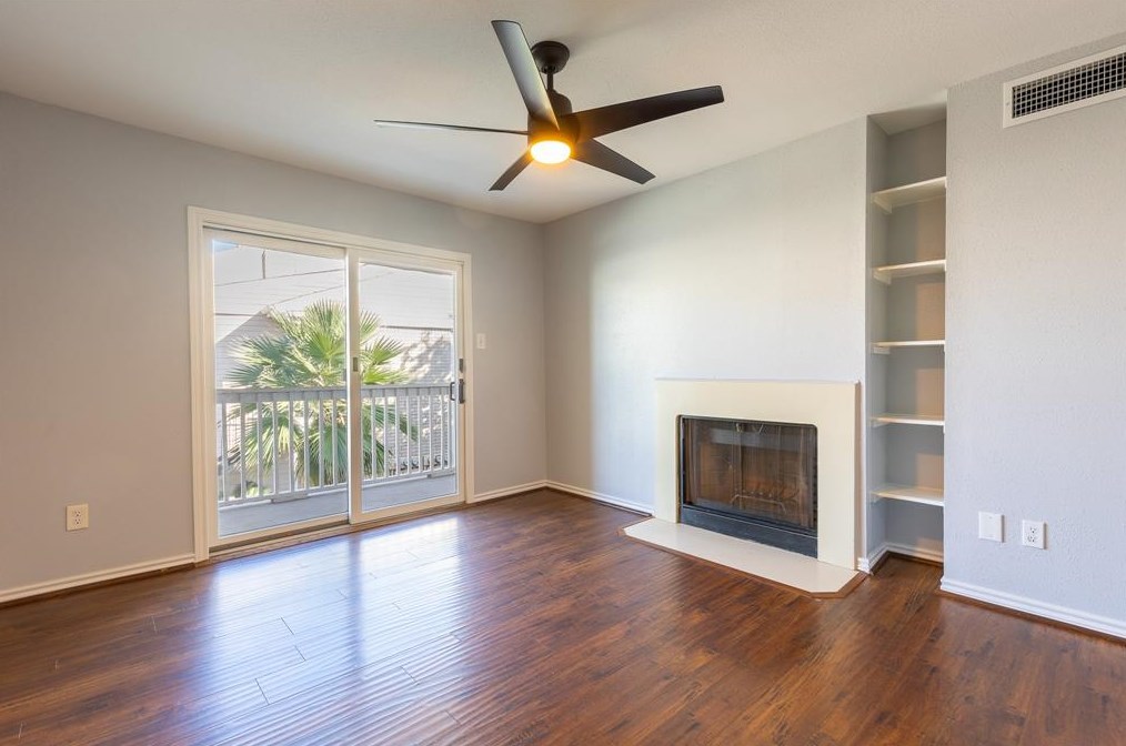 2750 Holly Hall St Apt 1416, Houston, TX 77054