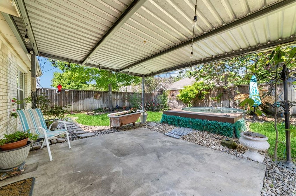 17226 Shadow Ledge Dr, Houston TX  77095-7178 exterior