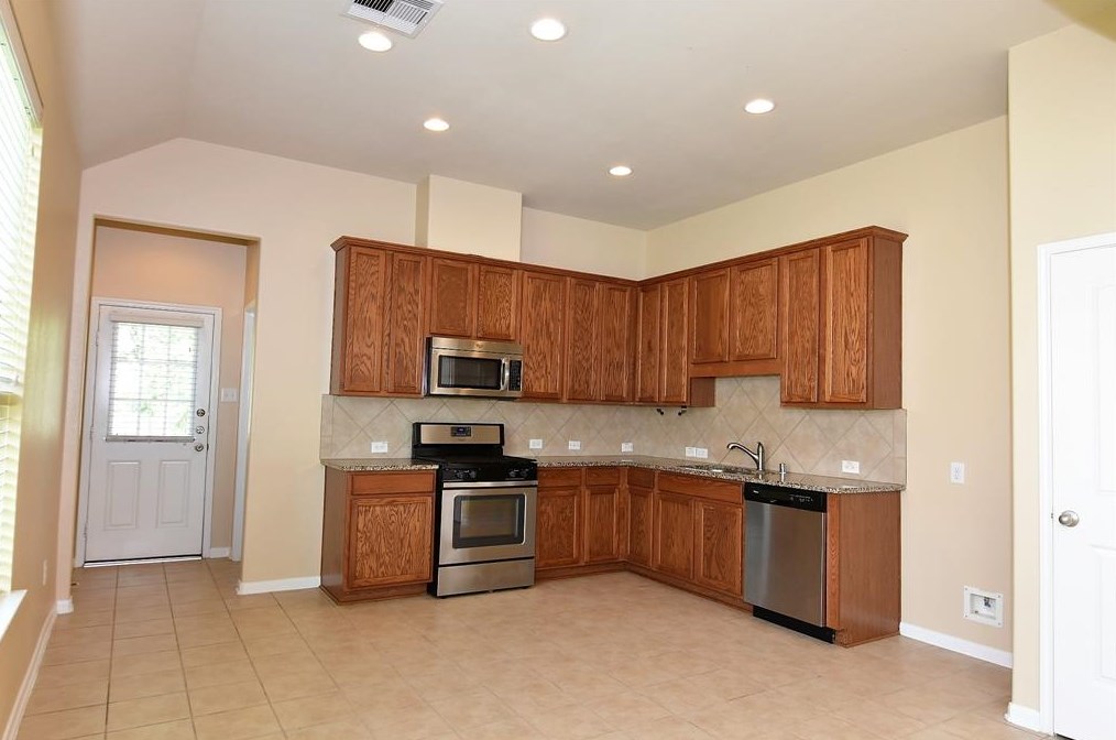 518 Heatherton Hill, Richmond, TX 77469