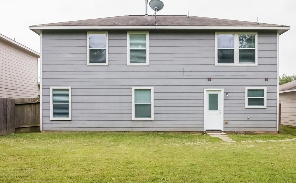 1918 Emerald Pathway Dr, Spring TX 77388-7513 exterior