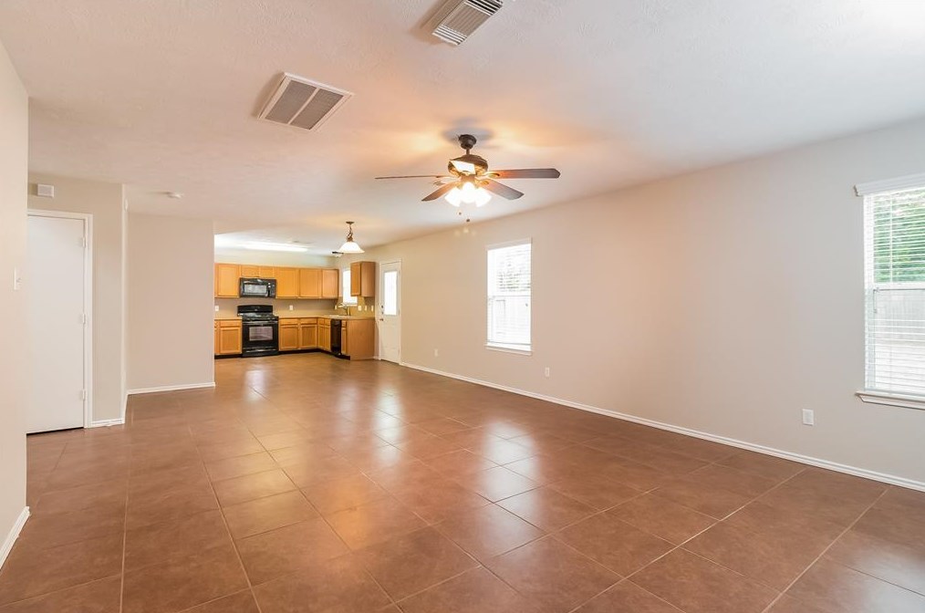 1918 Emerald Pathway Dr, Spring, TX 77388-7512
